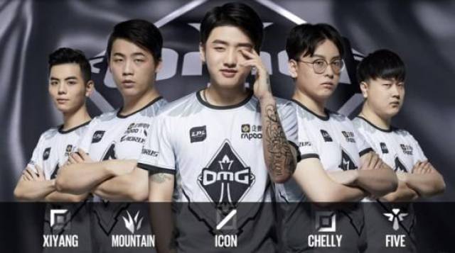 全队的防守 全队的防守